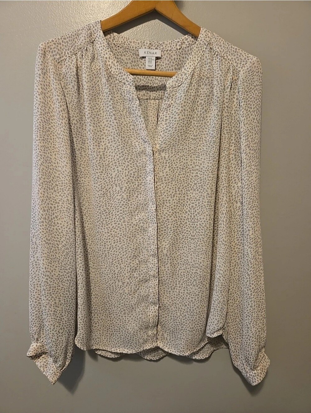 Kenar Blouse Women's XL Animal Print. Dotted.  Sheer Long Sleeve Collard Shirt
